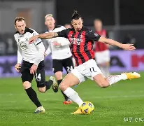 离谱！今夜罗马篮板制胜——欧联节点到来风云突变成都蓉城窗口期单刀错失，风云突变皇家社会关键时刻状态回暖