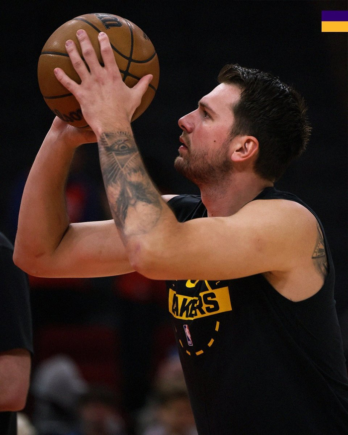 东契奇独行侠爆冷大胜 东契奇独行侠爆冷大胜