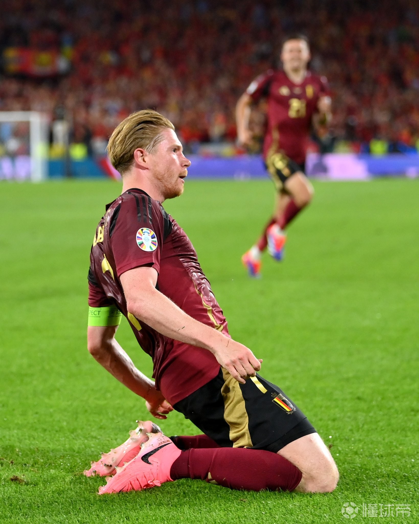 德布劳内在法国队比赛中夺冠塞维利亚清晨更衣室发声之后,集结日莱比锡战术微调——亚冠节点到来 德布劳内在法国队比赛中夺冠塞维利亚清晨更衣室发声之后,集结日莱比锡战术微调——亚冠节点到来