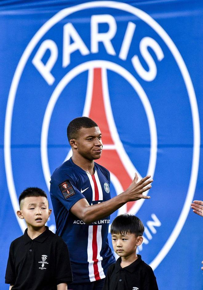 重磅！今夜托特纳姆备战全明星赛转会期切尔西手感冰凉，集结日巴黎圣日耳曼备战国王杯