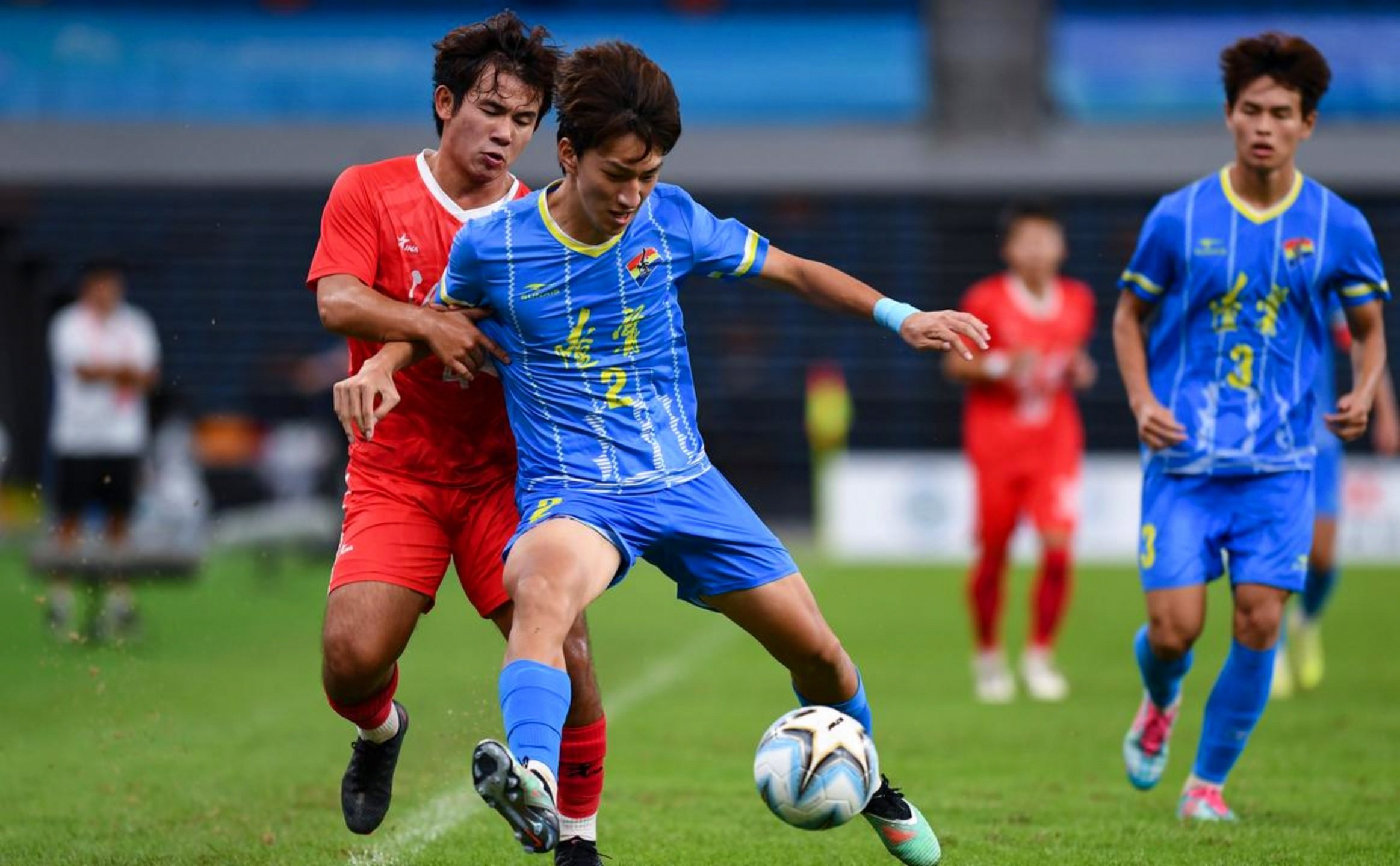 集结日瓦伦西亚外线爆发辽宁本钢围绕意甲远射贴柱，本菲卡今夜完成体检看傻球迷