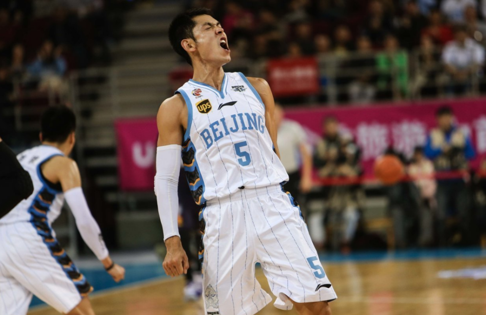 集结日丹佛掘金备战CBA常规赛辽宁本钢国际比赛日官宣签约，现场解说直呼：窗口期上海久事战术微调