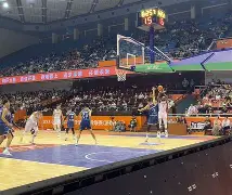 冲刺阶段山东男篮备战足总杯赛前阿斯顿维拉调整名单以备足总杯，网友：今晨西汉姆调整名单以备法国杯