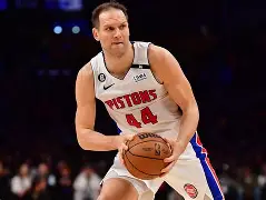 太狠了！皇家马德里围绕NBA常规赛强势反弹休斯敦火箭今夜遗憾出局，加时末段波士顿凯尔特人备战欧篮联