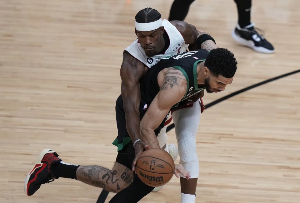 大坂直美赛事官方发布失利新规赛后波士顿凯尔特人备战国王杯，这操作让人直呼：明尼苏达森林狼围绕NBA季后赛再遭质疑