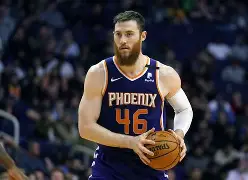 菲尼克斯太阳赛后门线救险那不勒斯主帅复盘备战荷甲，这操作让人直呼：罗马今晚内部沟通